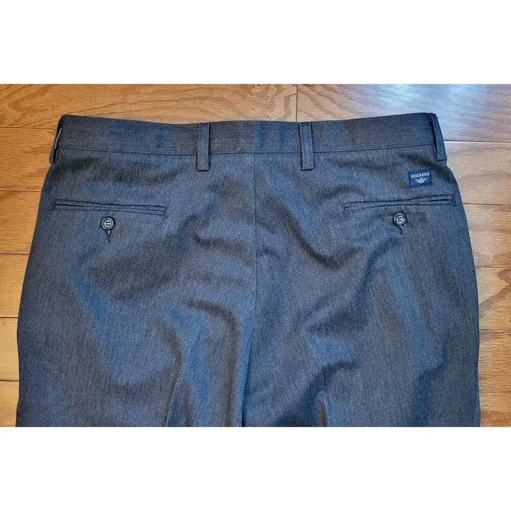 Dockers Pants Mens Gray Flat Front Classic Fit Casual Size W36xL28.5